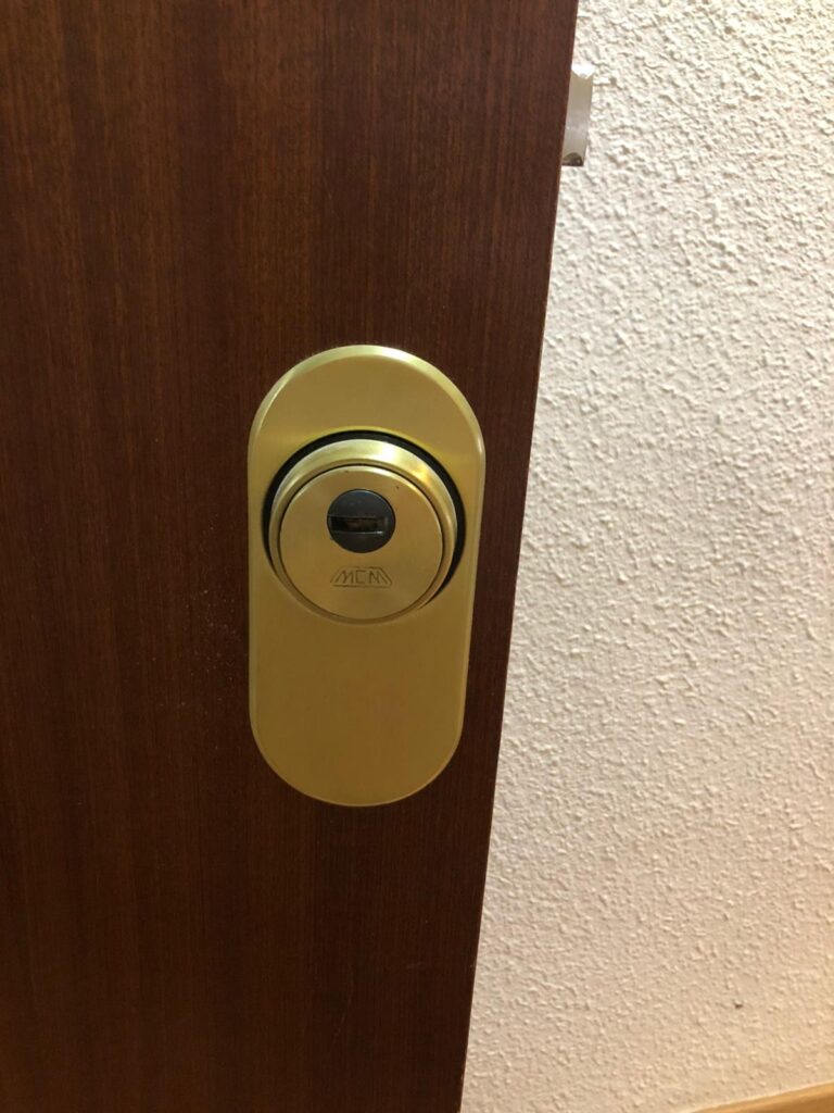 Apertura de puertas Formentera de Segura